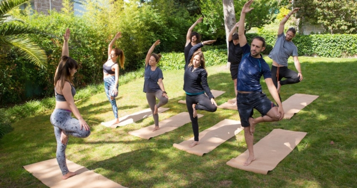 yoga-outdoor