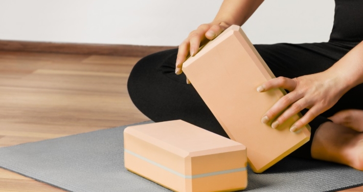 yoga-poses-for-your-knees-using-yoga-blocks-and-a-wall-2